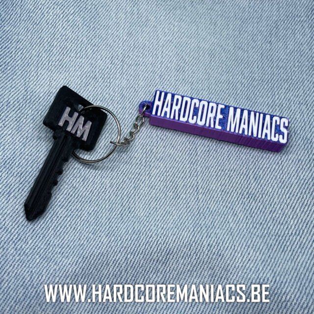 Keychain 'Hardcore Maniacs Textlogo purple'